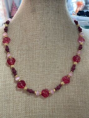 Artisan Pink Cat’s Eye and Glass Rose Beaded Necklace